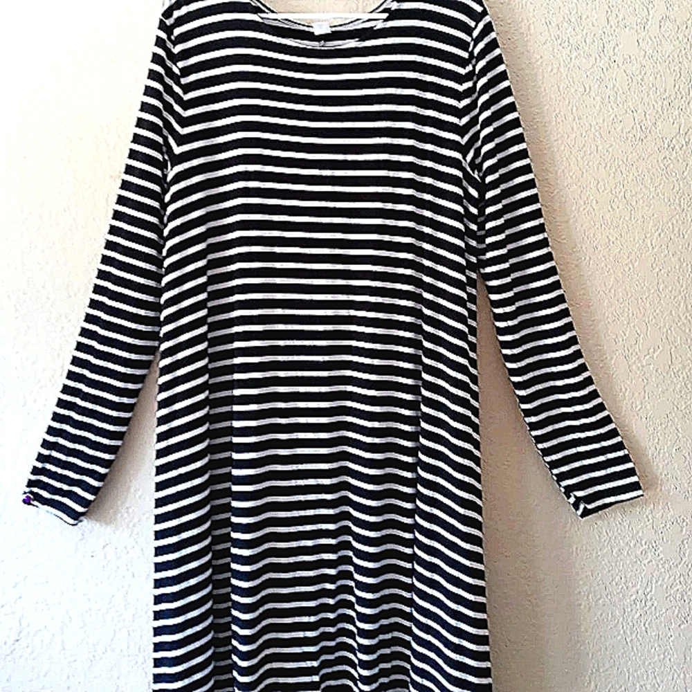 A mixture of gentle worn clothes.